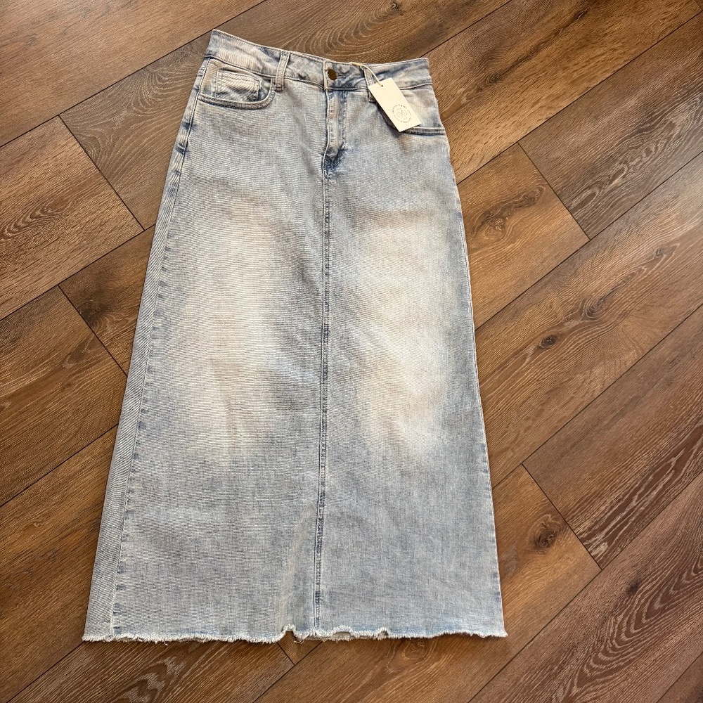 The Main Street Exchange Denim Skirt NWT